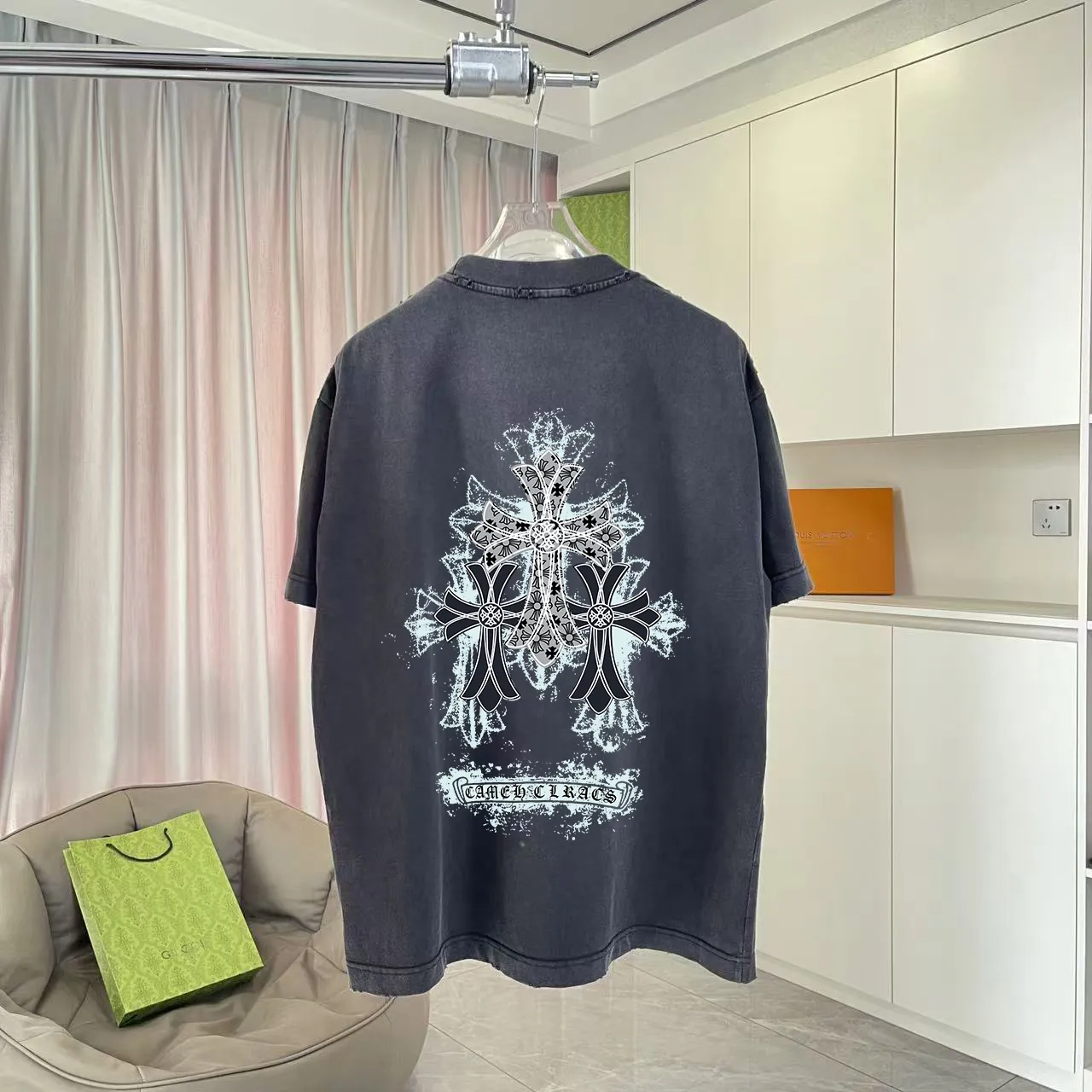 🅿️190 ch Crow* 2025 summer new style, washed, distressed, spray-painted, Sanskrit cross print, short-sleeved T-shirt, customized fabric 320g, same style for men and women, size: S M L XL XXL five sizes, color: black, gray, gradient black, gradient red